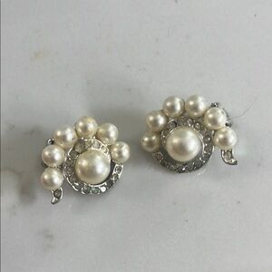 Elegant Pearl and Silver vintage  Earrings